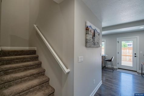 123 Sorbin Avenue E Gates OR 97346