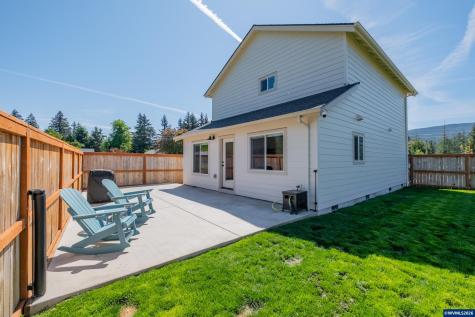 123 Sorbin Avenue E Gates OR 97346
