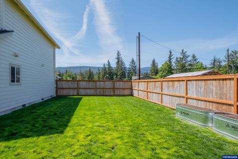 123 Sorbin Avenue E Gates OR 97346