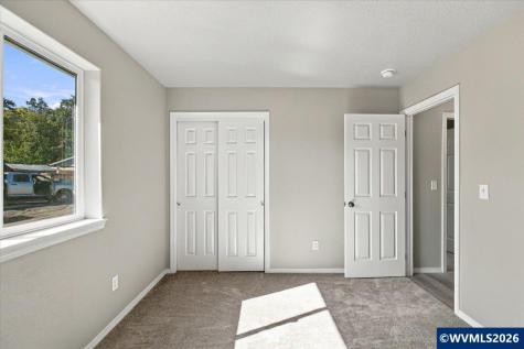 3685 Green River Road Sweet Home OR 97386