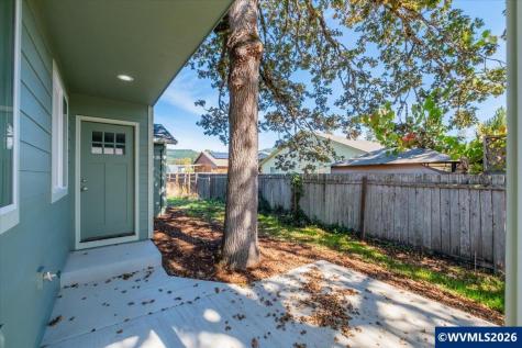 3685 Green River Road Sweet Home OR 97386