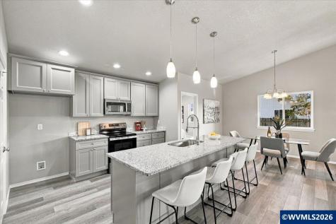 3685 Green River Road Sweet Home OR 97386