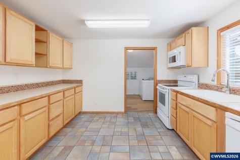 561 W Olive Street Newport OR 97365