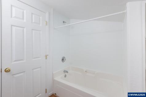 561 W Olive Street Newport OR 97365