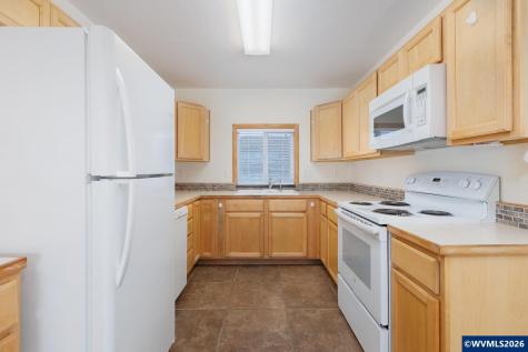 561 W Olive Street Newport OR 97365
