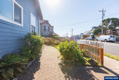 561 W Olive Street Newport OR 97365