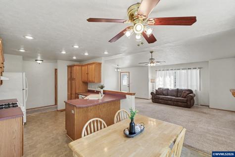 740 SE Lacey Street Sheridan OR 97378