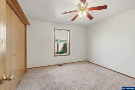 740 SE Lacey Street Sheridan OR 97378