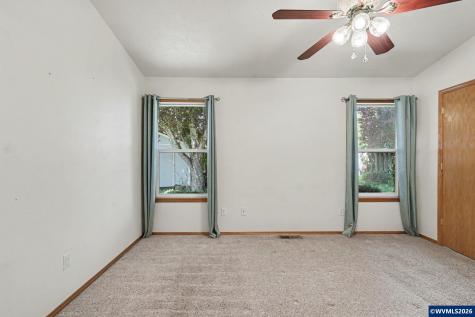 740 SE Lacey Street Sheridan OR 97378