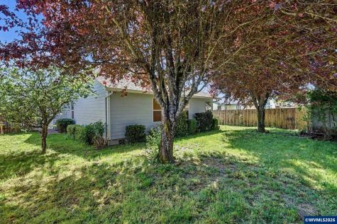 740 SE Lacey Street Sheridan OR 97378