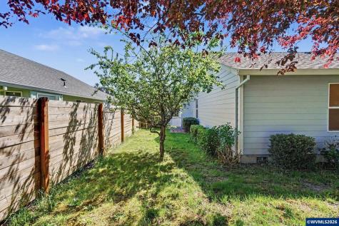 740 SE Lacey Street Sheridan OR 97378