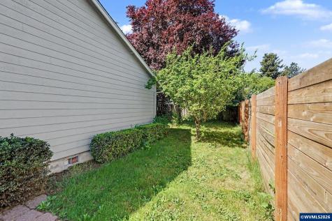 740 SE Lacey Street Sheridan OR 97378