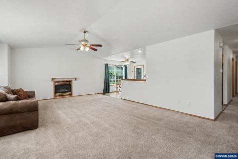 740 SE Lacey Street Sheridan OR 97378