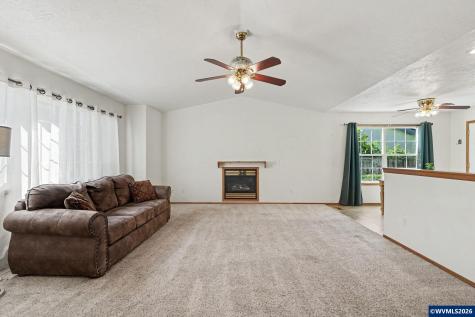 740 SE Lacey Street Sheridan OR 97378