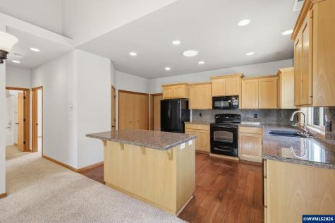 2030 Lakeland Way Eugene OR 97408