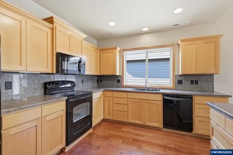 2030 Lakeland Way Eugene OR 97408