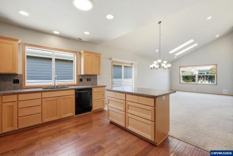 2030 Lakeland Way Eugene OR 97408