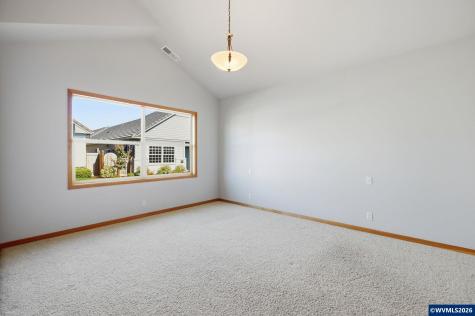 2030 Lakeland Way Eugene OR 97408