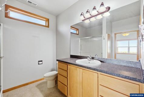 2030 Lakeland Way Eugene OR 97408