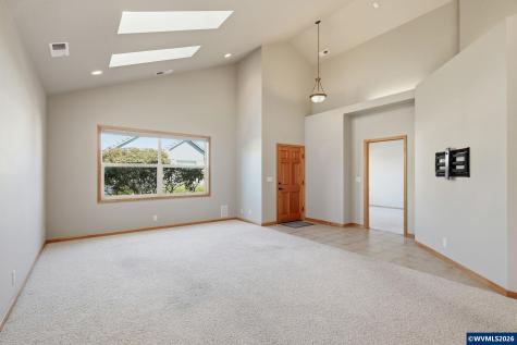 2030 Lakeland Way Eugene OR 97408