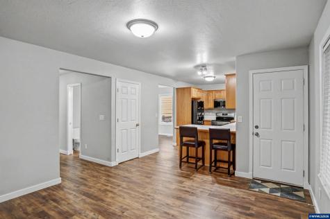 6049 Fircrest Street SE Salem OR 97306