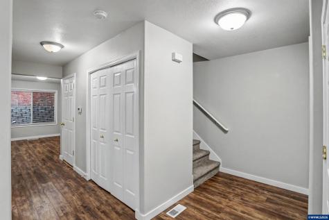 6049 Fircrest Street SE Salem OR 97306