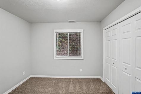 6049 Fircrest Street SE Salem OR 97306