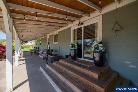 425 Crowfoot Road Lebanon OR 97355