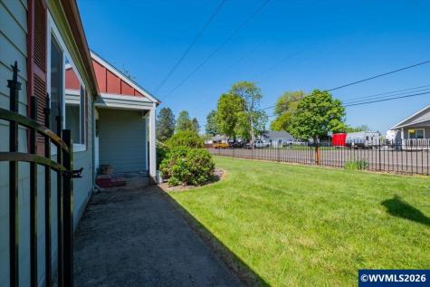 425 Crowfoot Road Lebanon OR 97355