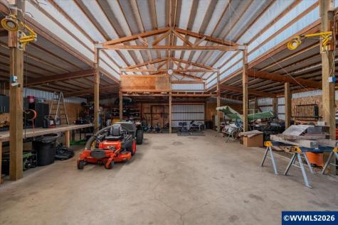 425 Crowfoot Road Lebanon OR 97355
