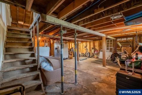 425 Crowfoot Road Lebanon OR 97355