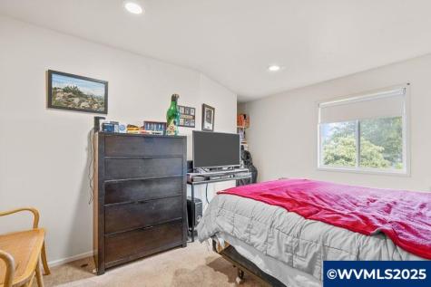 2280 Kuebler Road S Salem OR 97302