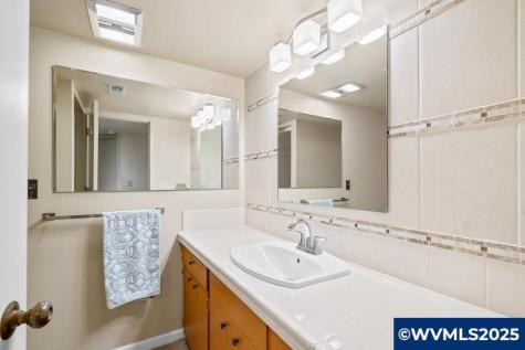 2280 Kuebler Road S Salem OR 97302