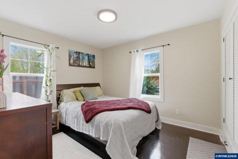 4170 45th Avenue NE Salem OR 97305