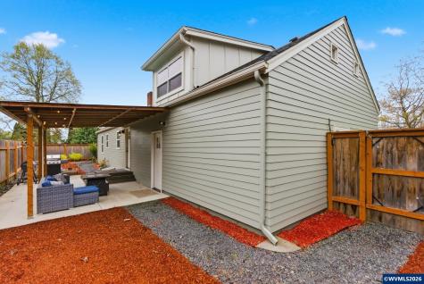 4170 45th Avenue NE Salem OR 97305