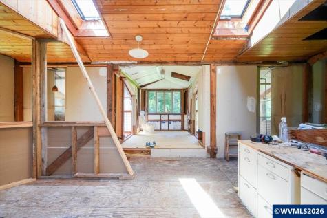 17016 Bratten Hill Alsea OR 97324