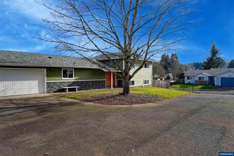 2305 Mosswood Court S Salem OR 97306