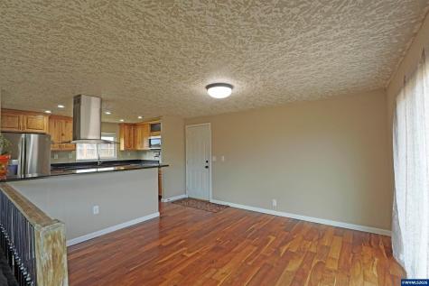 2305 Mosswood Court S Salem OR 97306
