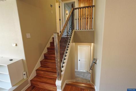 2305 Mosswood Court S Salem OR 97306