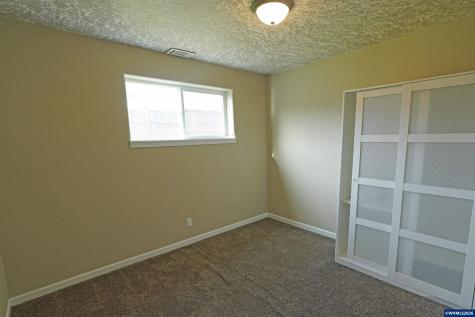 2305 Mosswood Court S Salem OR 97306