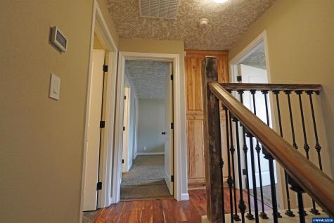 2305 Mosswood Court S Salem OR 97306