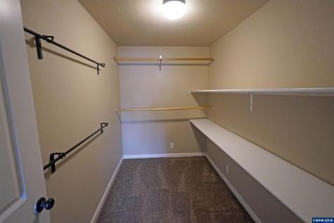 2305 Mosswood Court S Salem OR 97306