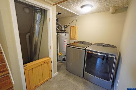 2305 Mosswood Court S Salem OR 97306