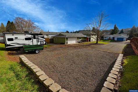 2305 Mosswood Court S Salem OR 97306