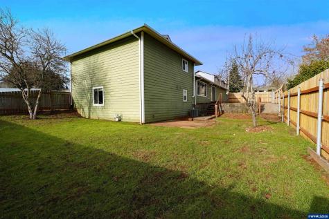 2305 Mosswood Court S Salem OR 97306
