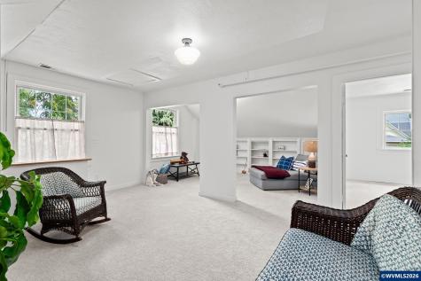 8867 SE 10th Avenue Portland OR 97202