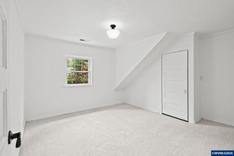 8867 SE 10th Avenue Portland OR 97202