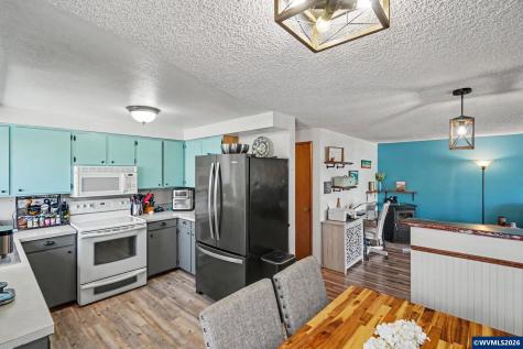 111 Enos Street Amity OR 97101