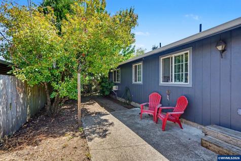 111 Enos Street Amity OR 97101