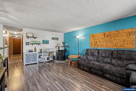 111 Enos Street Amity OR 97101